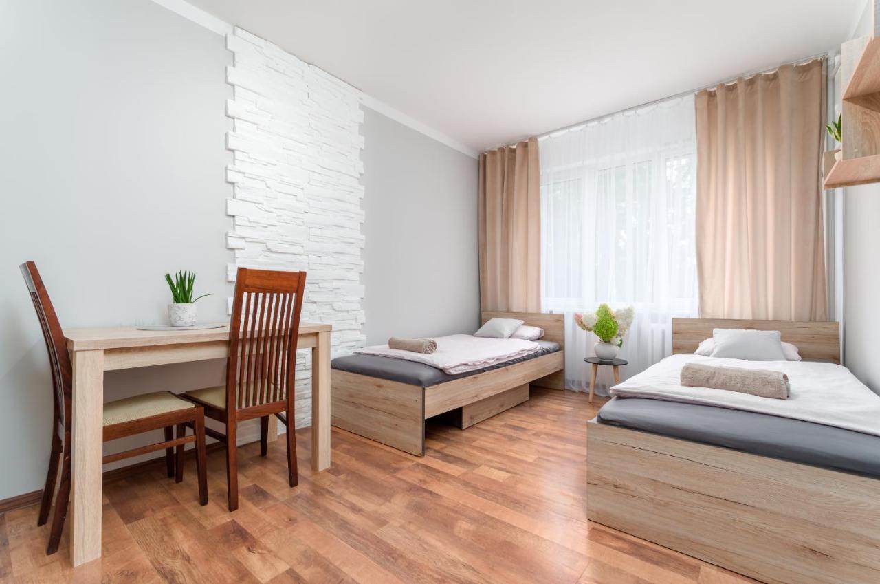 Two Bedrooms Apartment Faktura Fast Check-In 24H Rzeszow Luaran gambar